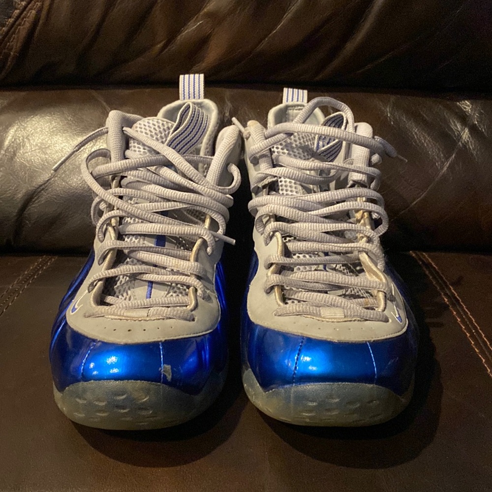 Used Foamposite sport royal